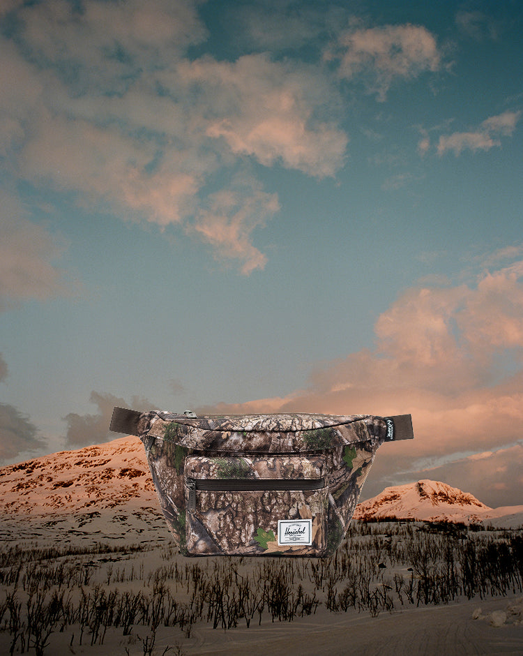 Realtree® Pop Quiz Hip Pack