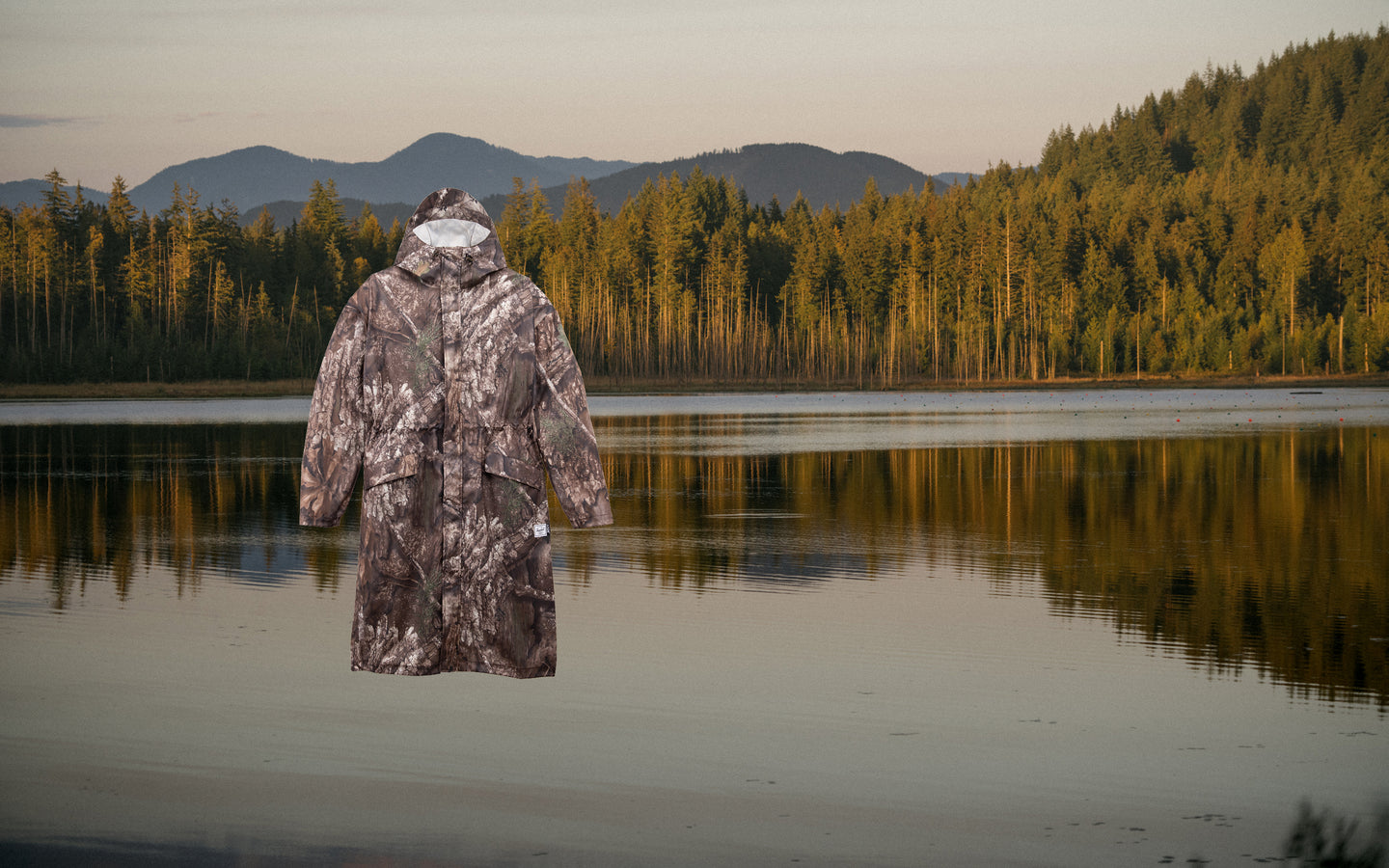 Realtree® Skeena Raincoat Women's